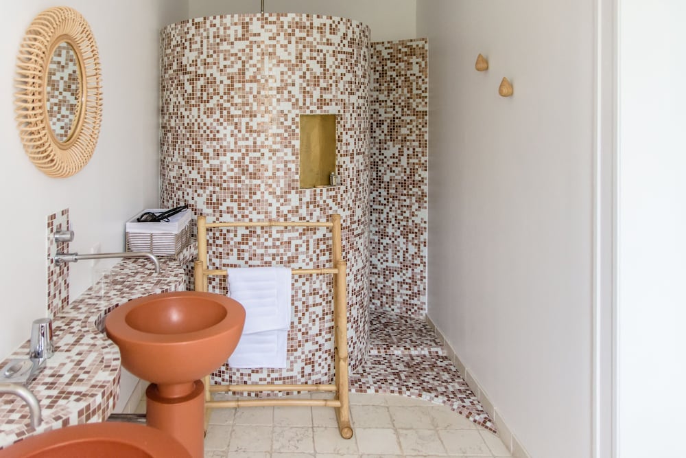 Deluxe Double Room (Charlotte Perriand) photo 2