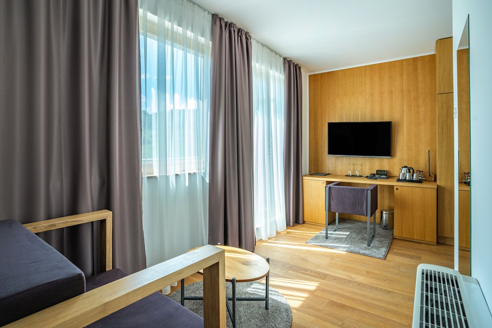 Standard Studio Suite photo 1