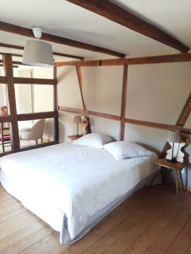 Traditional Room photo 1