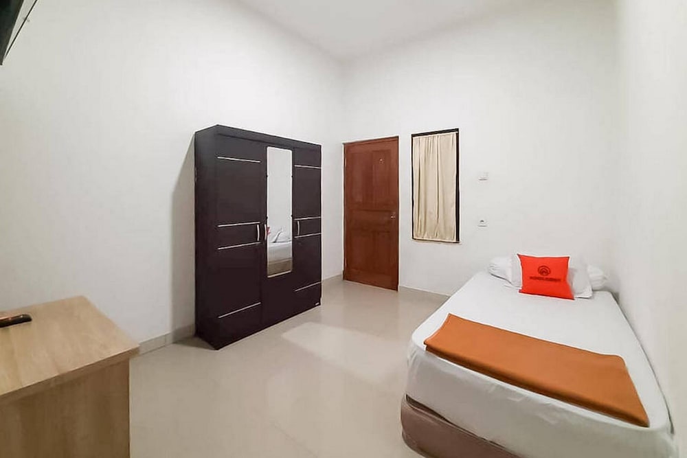 Standard Room (Reddoorz)