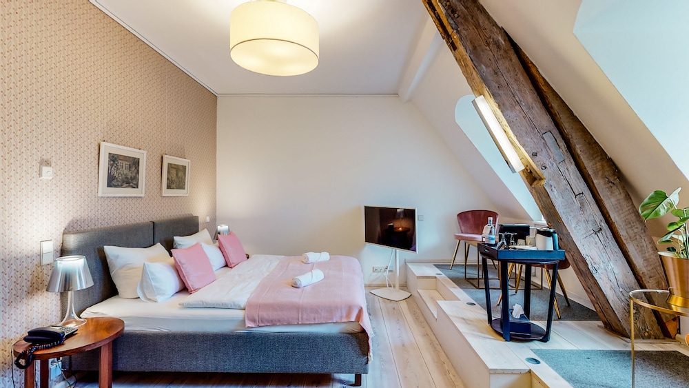 Deluxe Double Room (Kleines Gaubenzimmer)