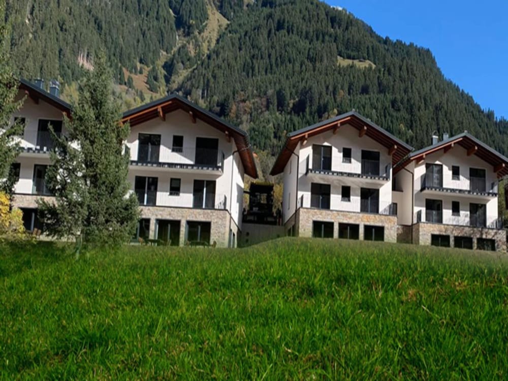 Classic Chalet, Multiple Bedrooms