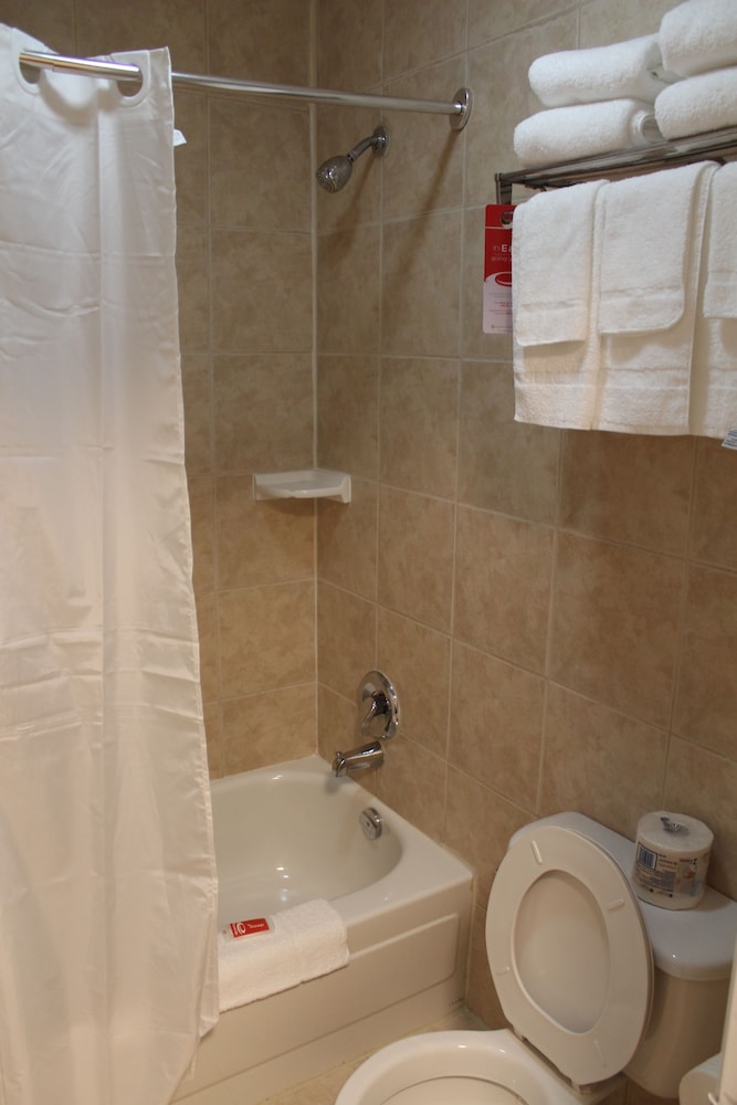 Standard Room, 2 Double Beds, Non Smoking - Photo 18