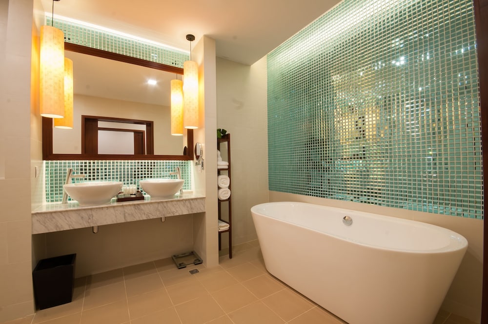 Elegant Suite photo 2