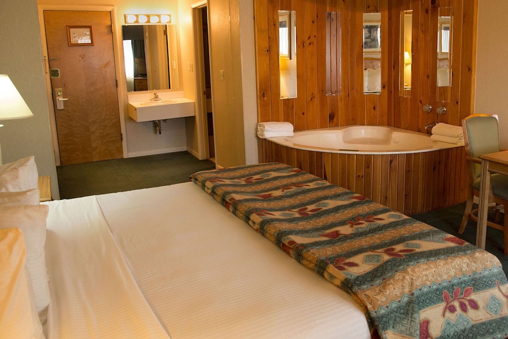 Executive Suite, 1 King Bed, Non Smoking, Fireplace