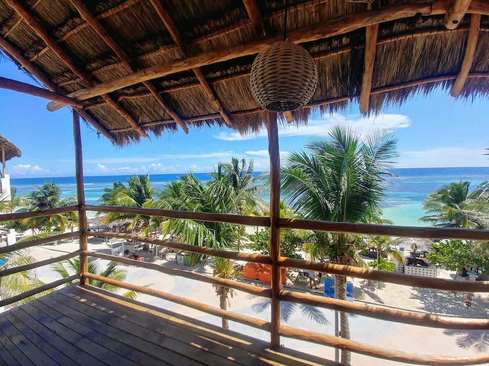 Comfort Apartment, 2 Bedrooms, Oceanfront
