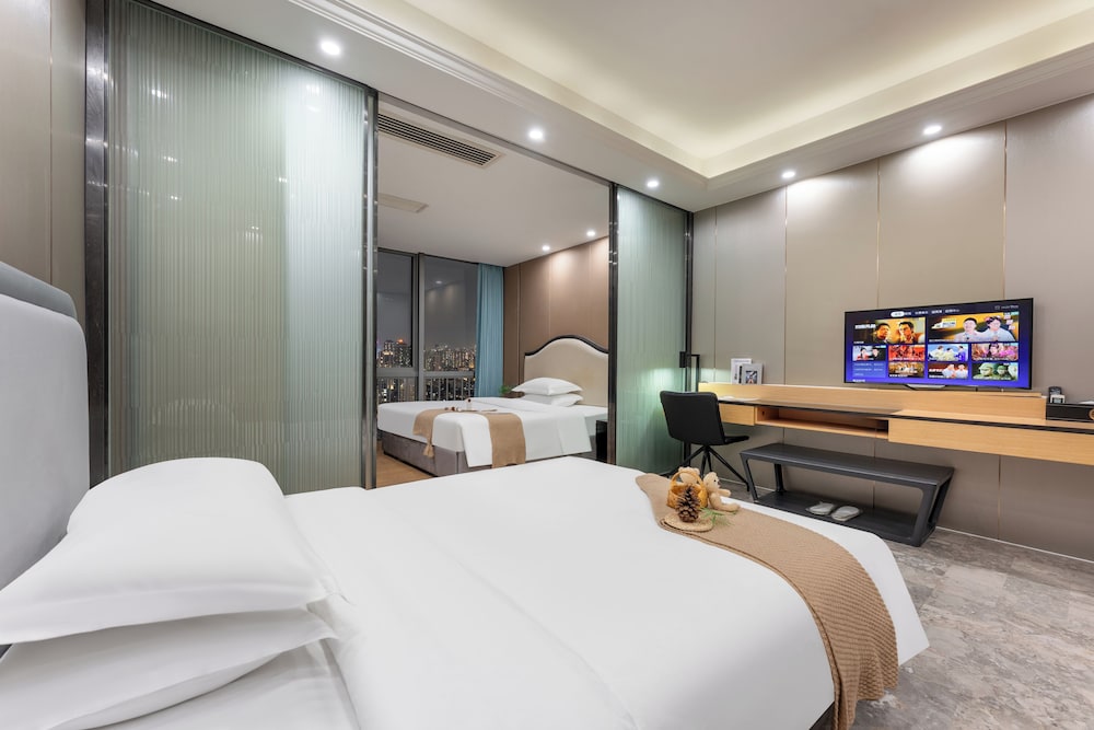 Executive Twin Room, City View