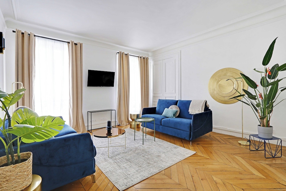Apartment photo 1