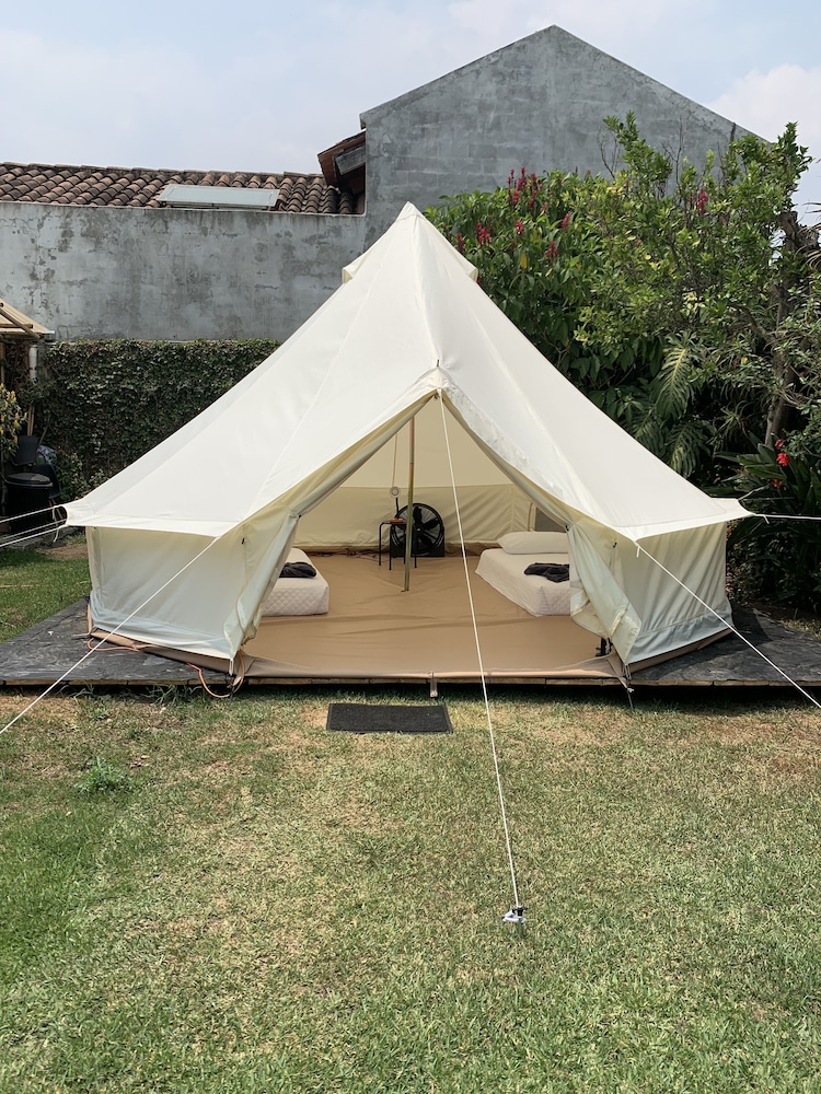 Deluxe Tent
