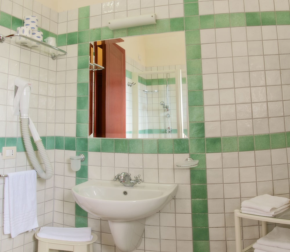Triple Room - Photo 5