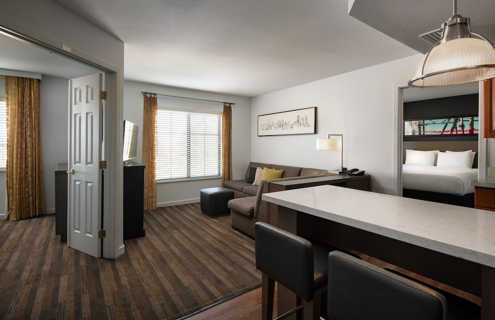 Suite, Multiple Beds - Photo 2