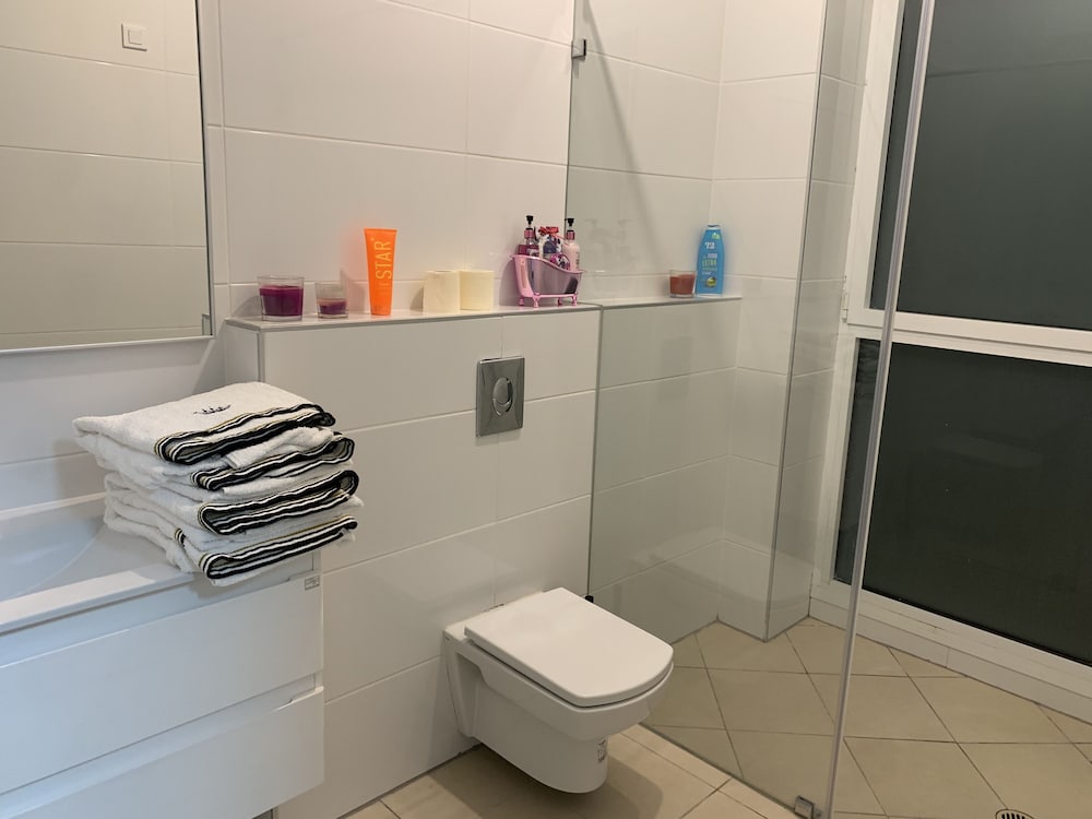 Deluxe Apartment, 2 Bedrooms, Balcony, Sea View photo 3