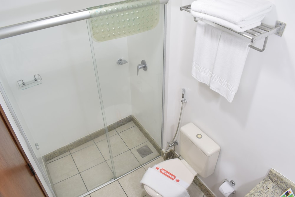 Suite - Photo 12