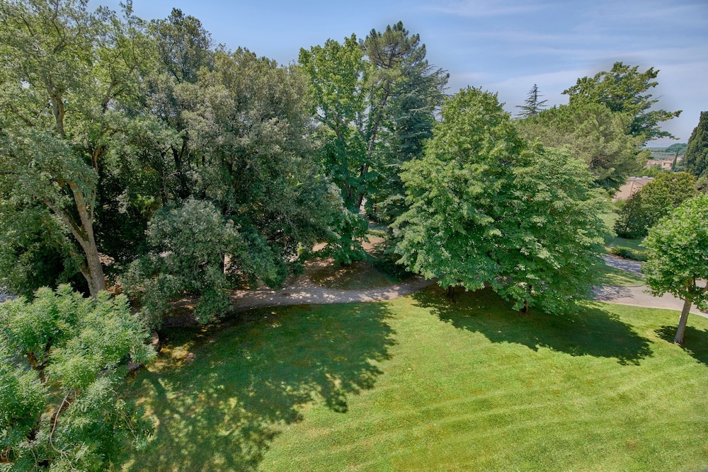 Junior Suite, 1 King Bed, Garden View - Photo 7