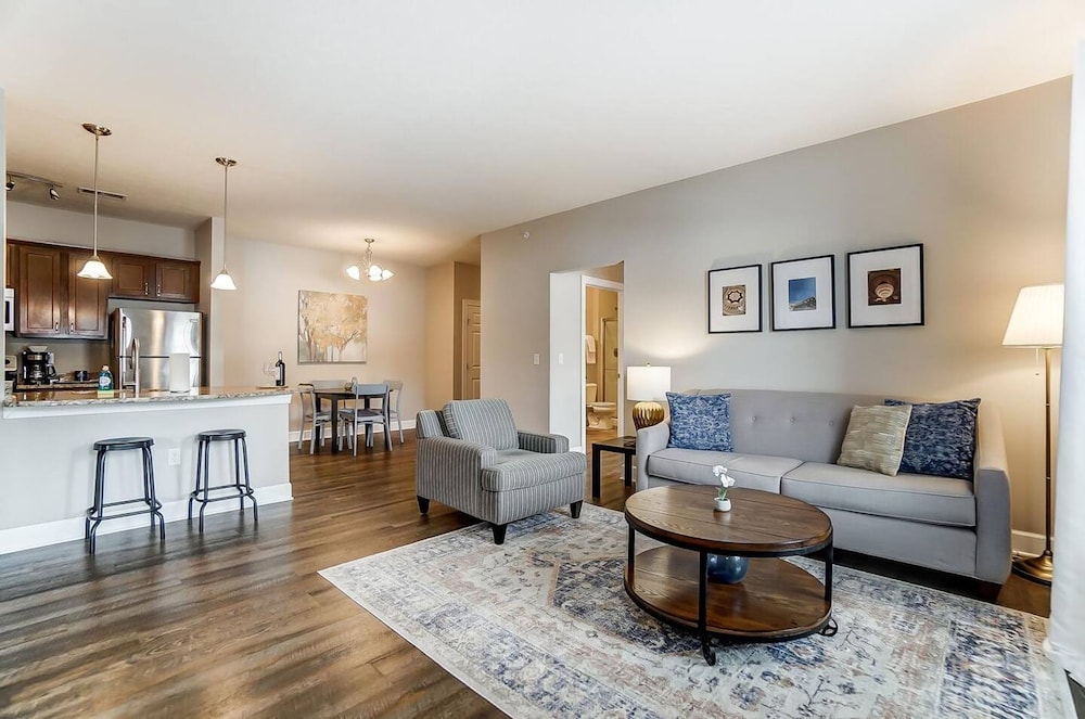Walkable Pet-friendly 2BR 2BA On 1st Floor, Billede 3