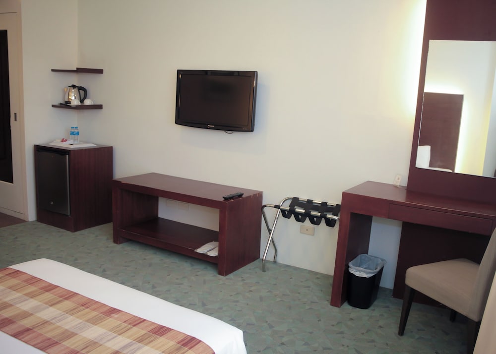 Deluxe Room - Photo 7