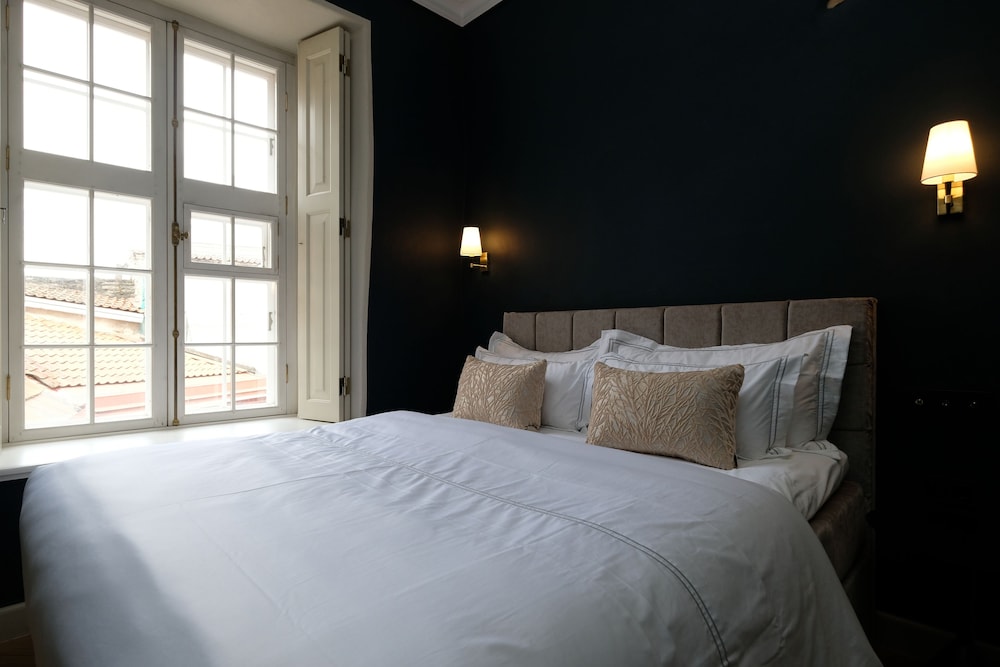 Royal Suite, Courtyard View