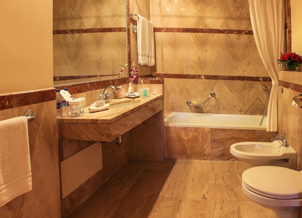Superior Room - Photo 4