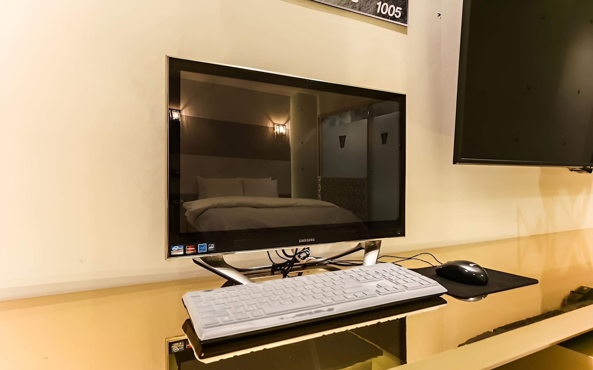 Room (Residence) - Photo 5