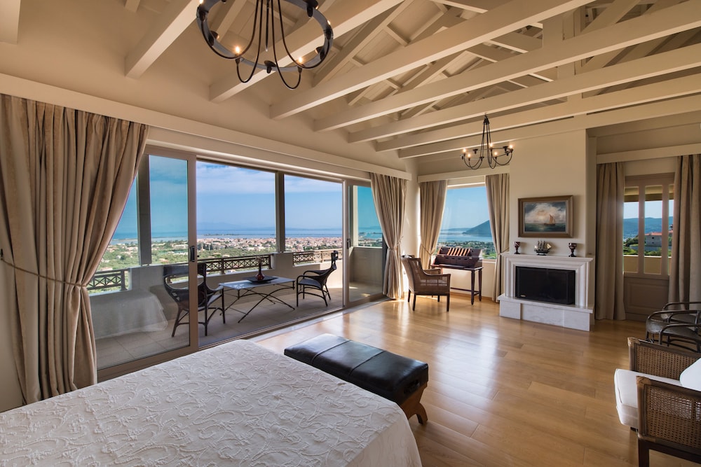 Villa, 5 Bedrooms, Private Pool, Sea View photo 1