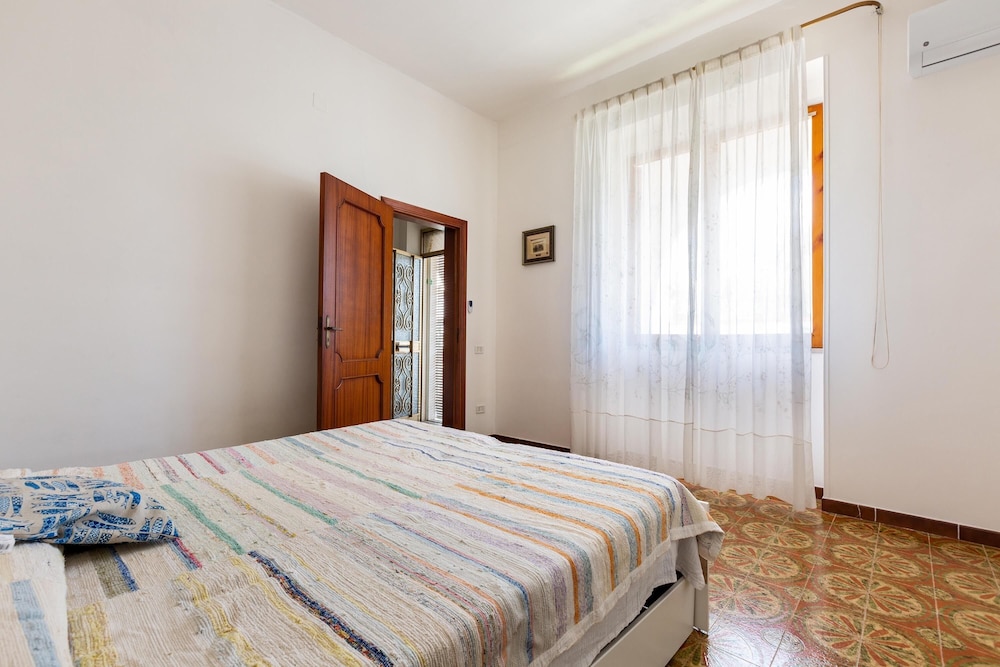 Villa photo 2
