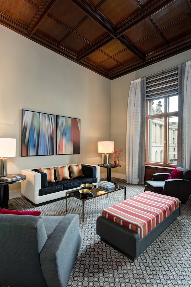 Suite (Humboldt)