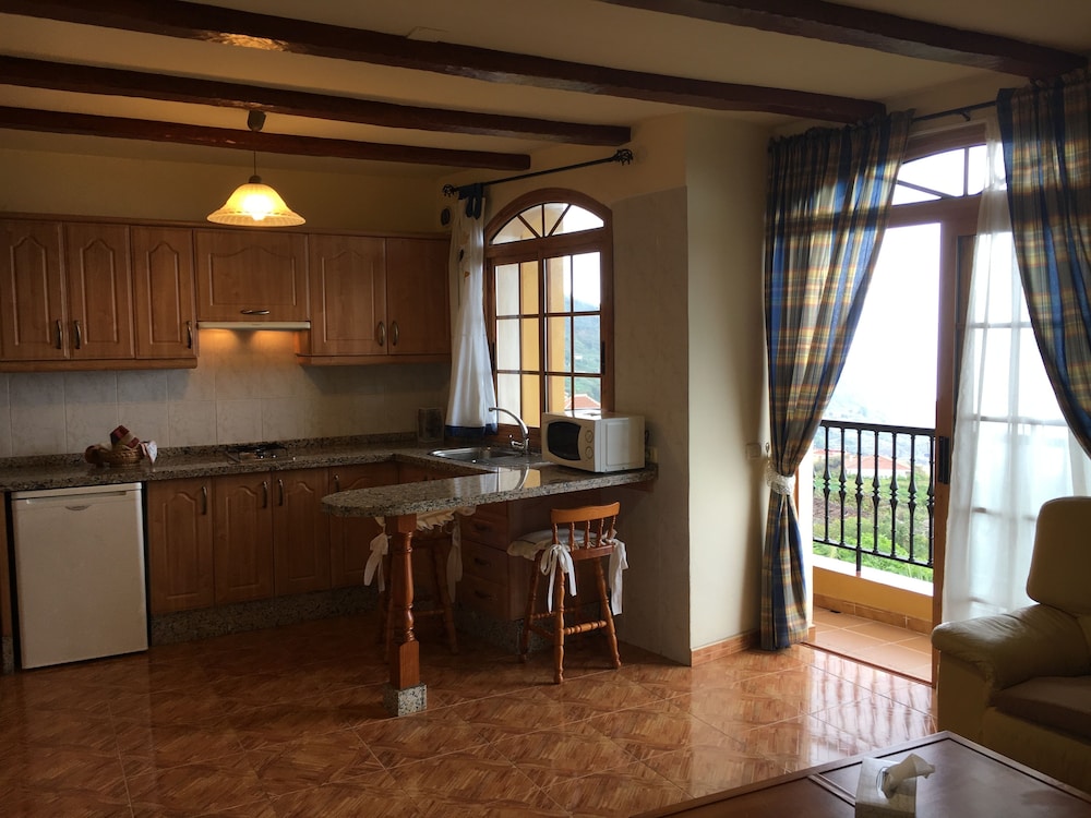 Panoramic Apartment, 1 Bedroom, Balcony, Sea View - Photo 9