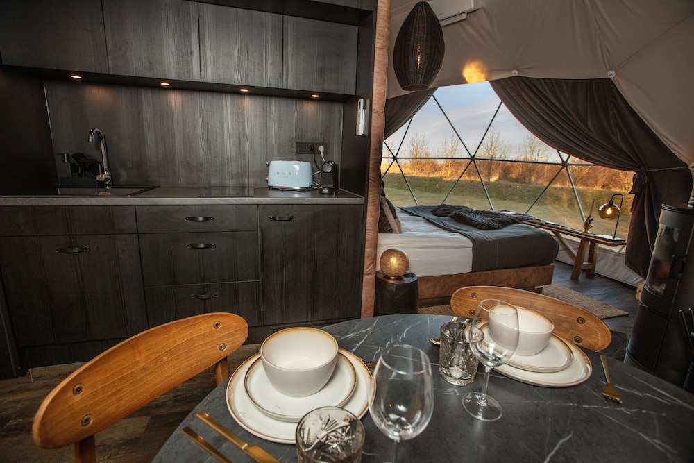 King Suite Dome photo 2