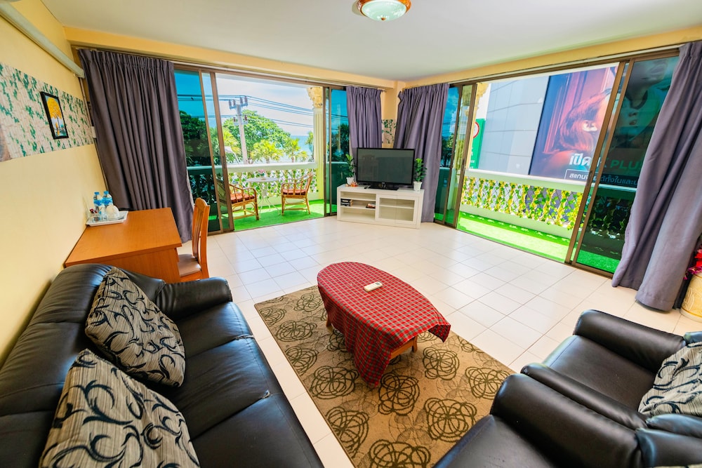 Suite, 1 King Bed, Ocean View - Photo 9