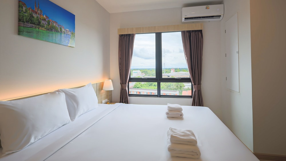 Deluxe Premier Room - Photo 12