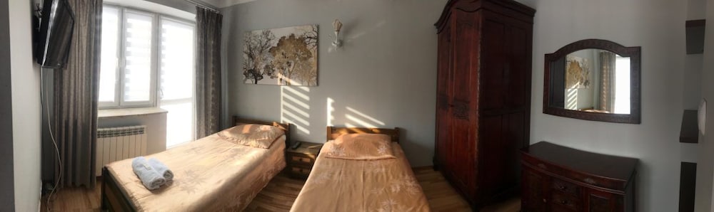 Standard Double Or Twin Room, Non Smoking, Garden View photo 3