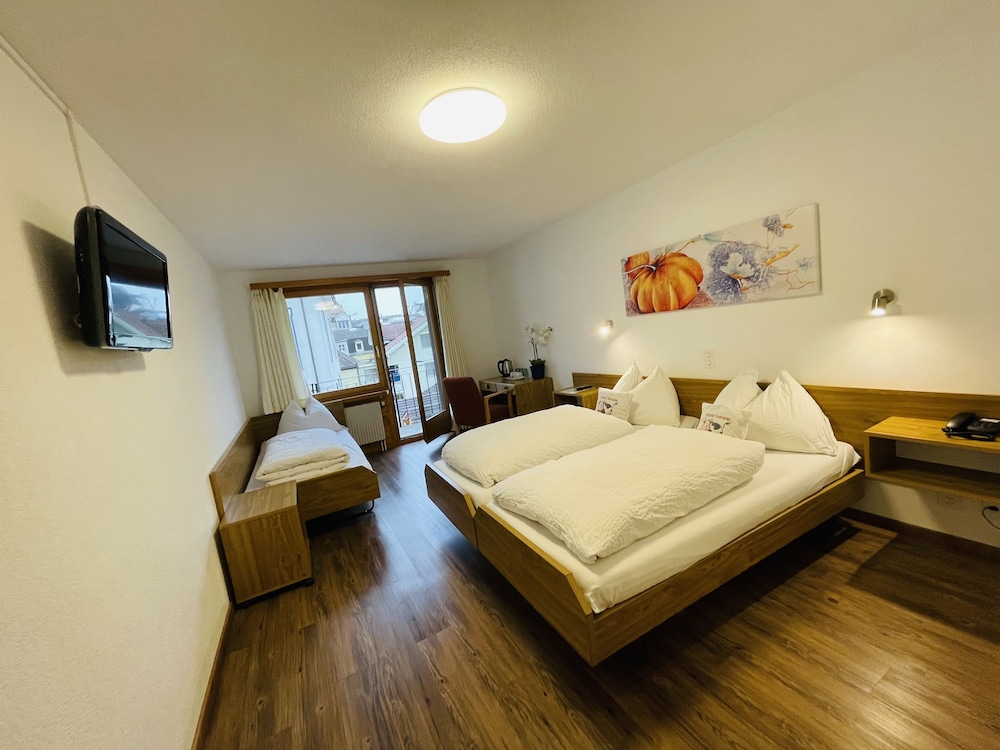 Classic Triple Room, 1 Bedroom - Photo 1