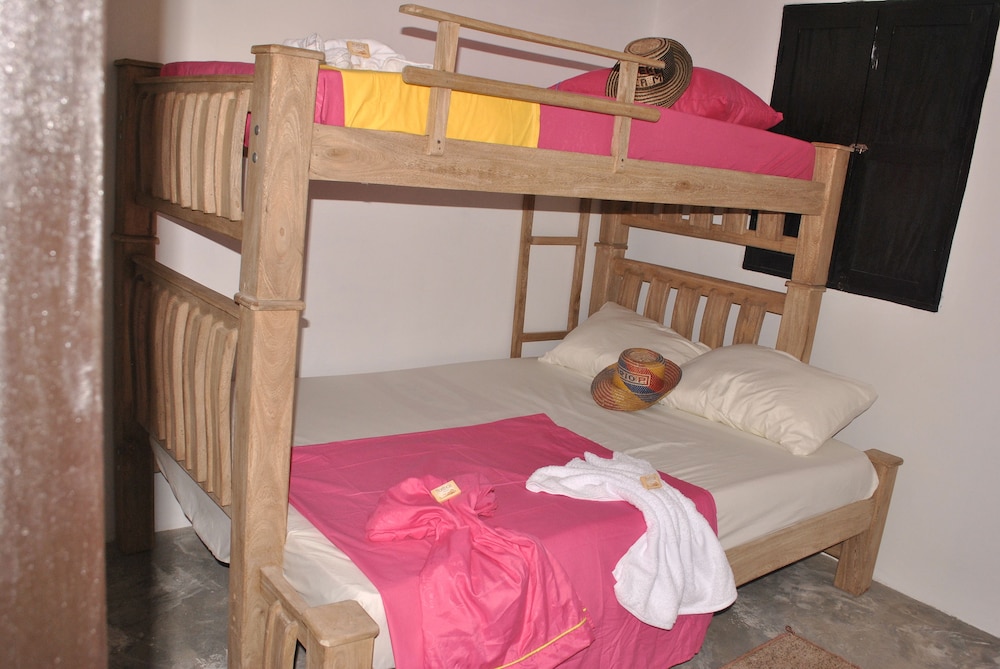 Economy Shared Dormitory, Mixed Dorm photo 3