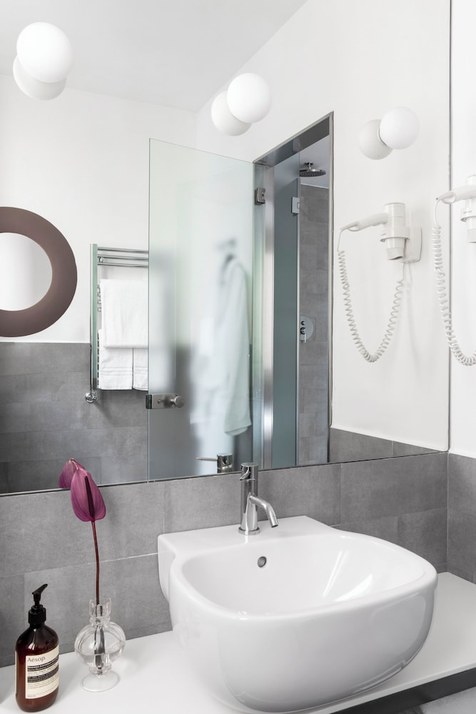 Superior Double or Twin Room photo 2
