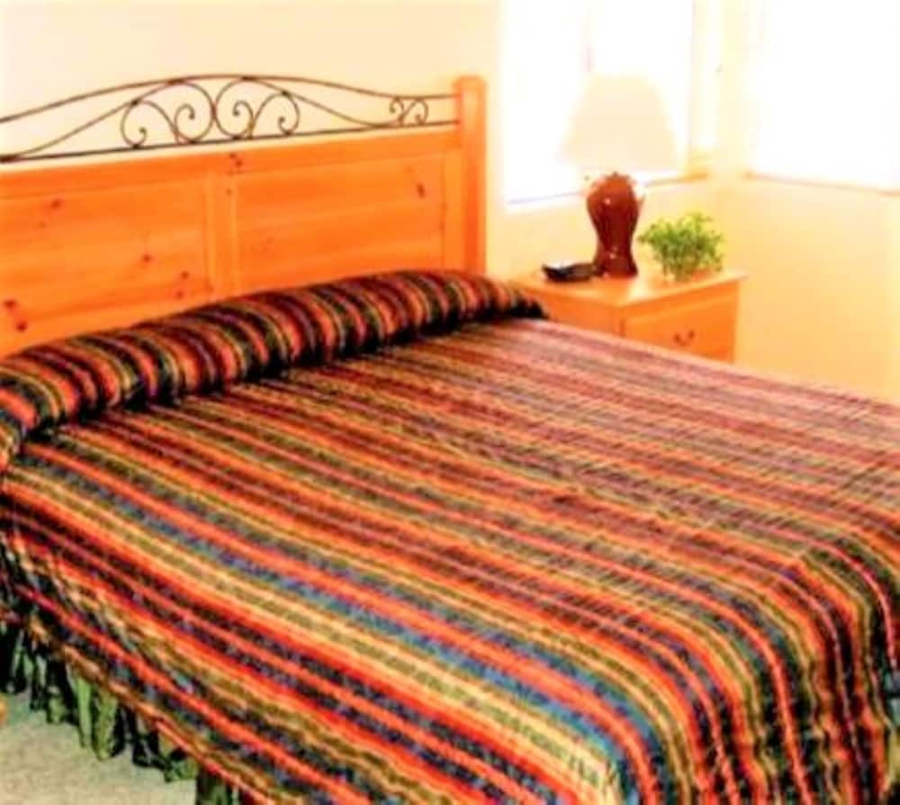Condo, 1 Bedroom, Kitchenette photo 3