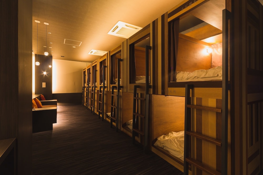 Capsule Room, Women Only photo 1