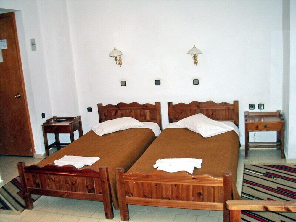 Double or Twin Room - Photo 1
