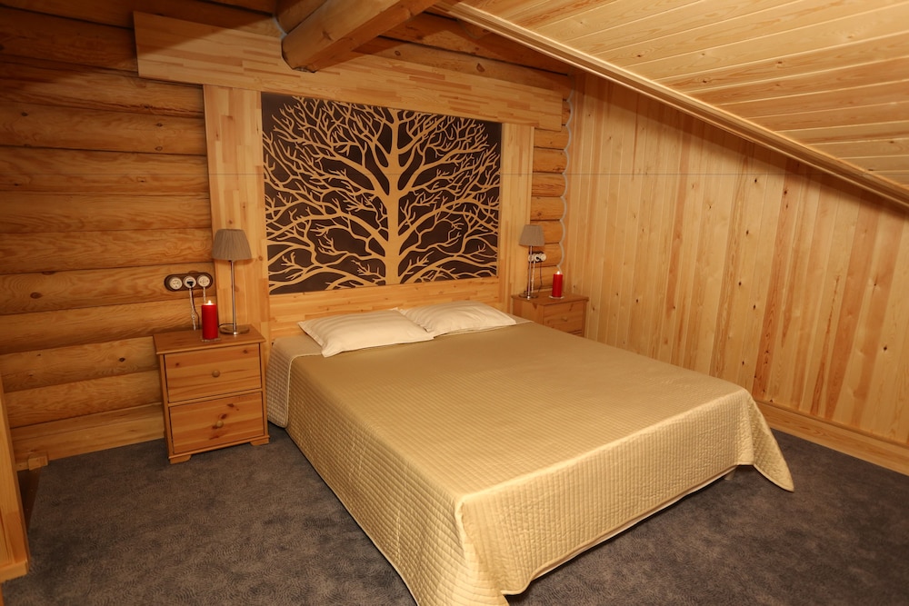 Romantic Studio, 1 King Bed, Balcony, Beachfront photo 1