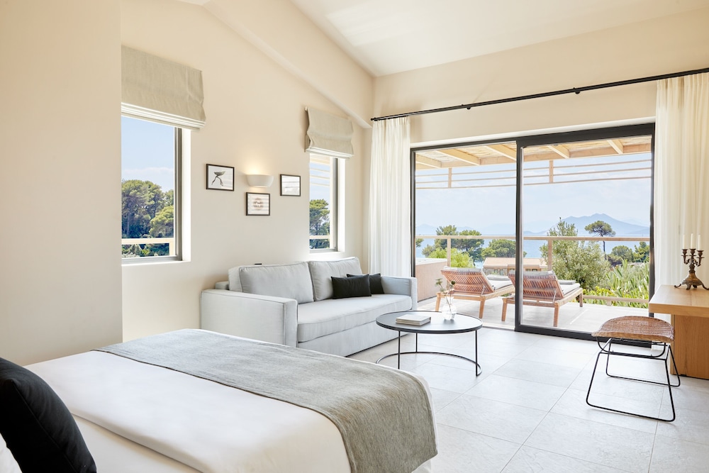 Junior Suite (Upper floor, Nest Villas & Suites)