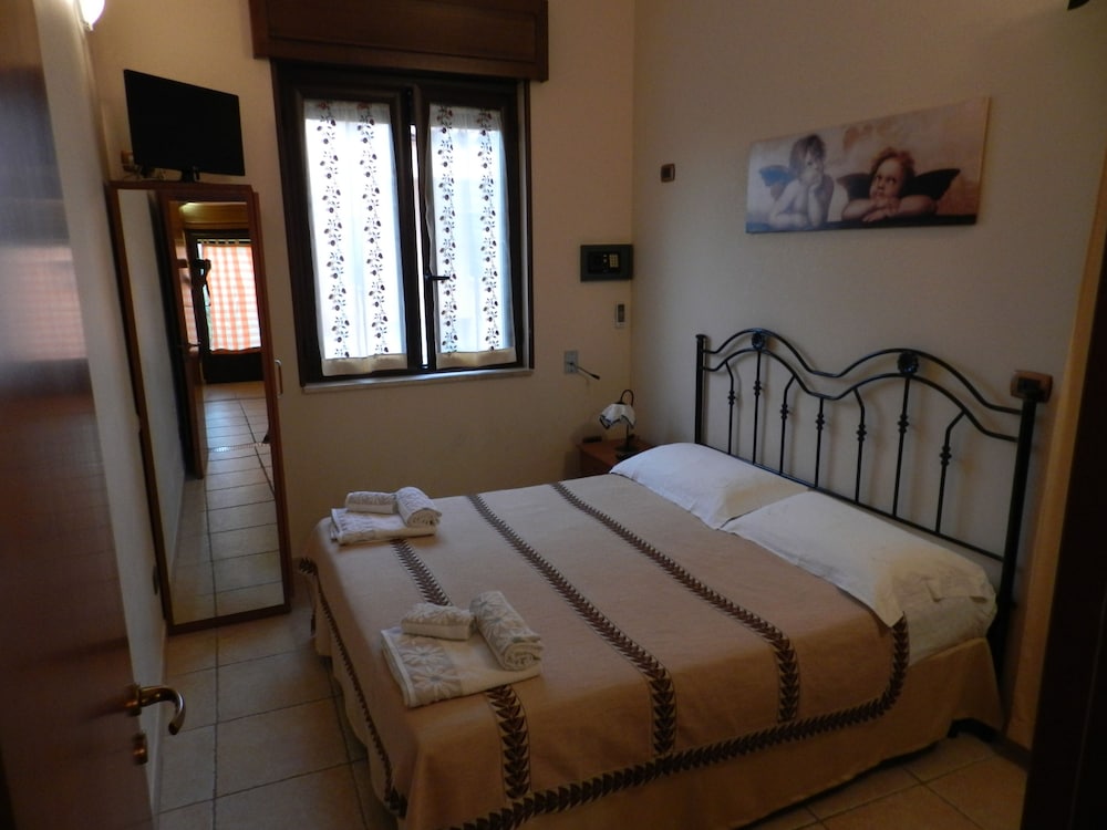 Room, 2 Bedrooms (N.5)