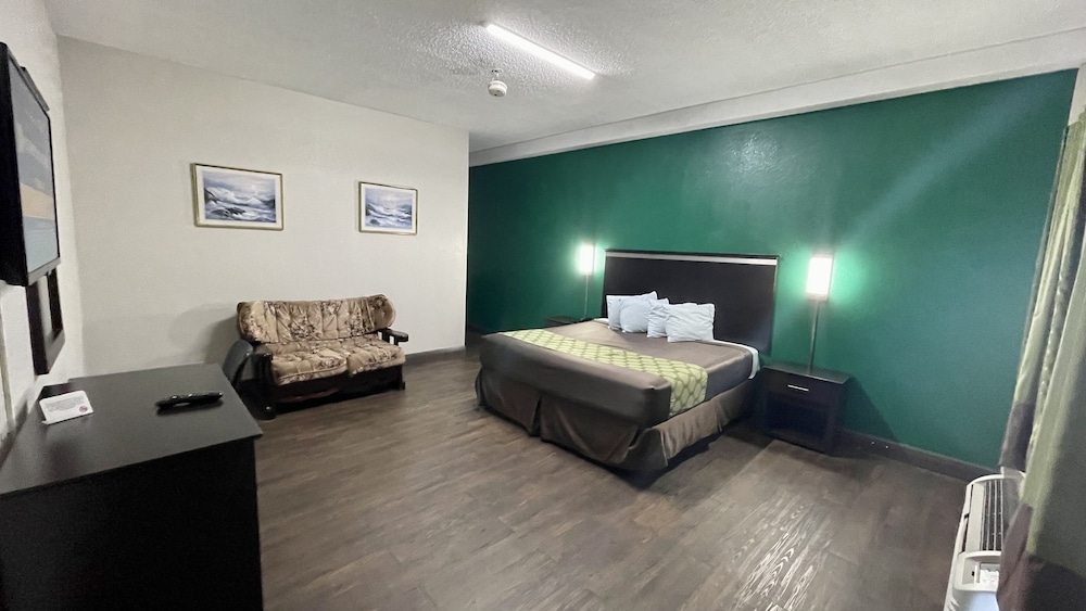 Standard Room, 1 King Bed, Non Smoking - Photo 5