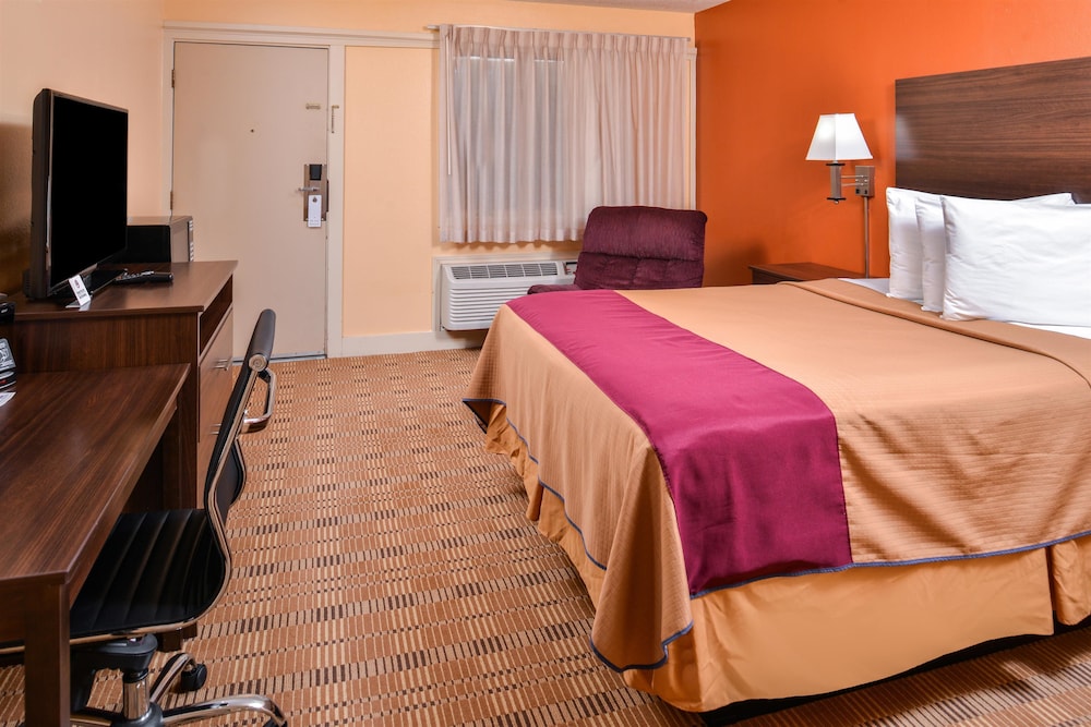 Room, 1 Queen Bed, Non Smoking - Photo 1