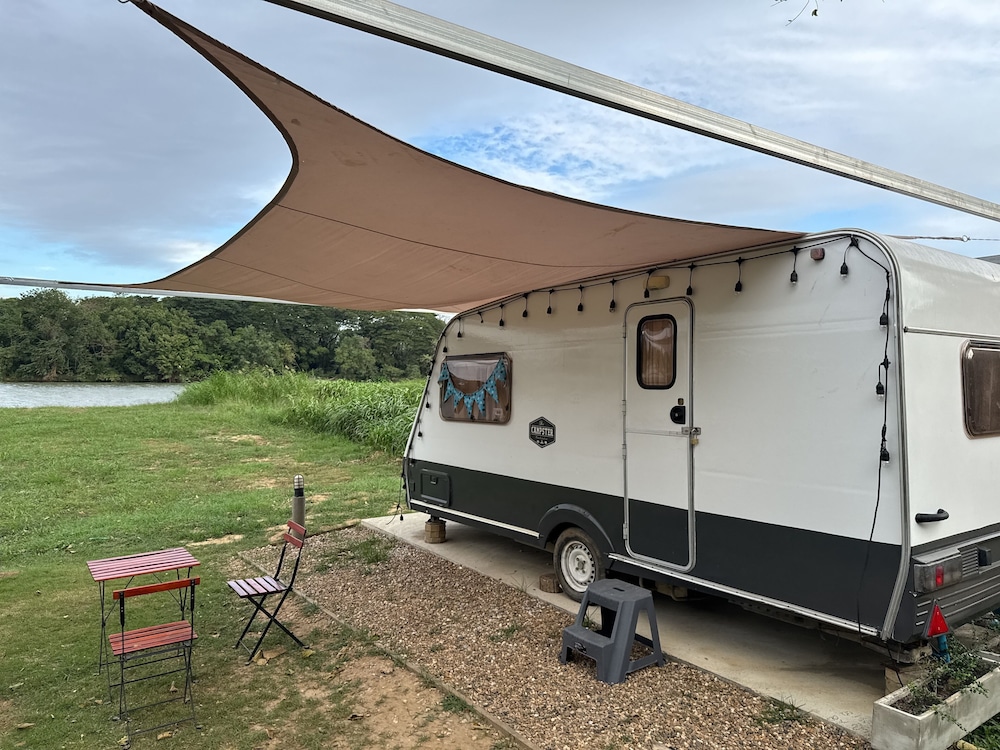 Campervan Riverfront for 2 - Photo 17