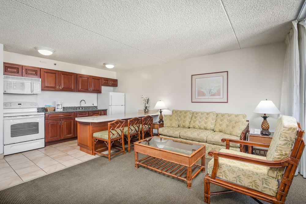 Deluxe Room, 1 Bedroom, Ocean View - Photo 4