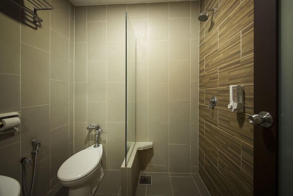 Deluxe Twin Room, 2 Twin Beds, City View photo 2