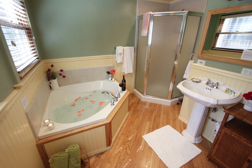 SugarPine Suite photo 3