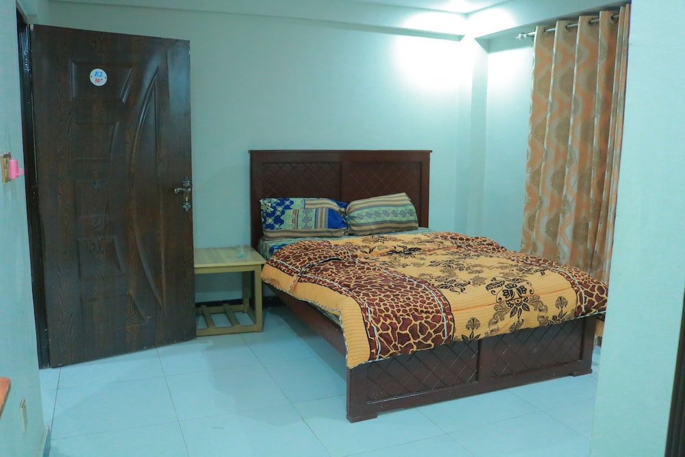 Suite - Photo 2