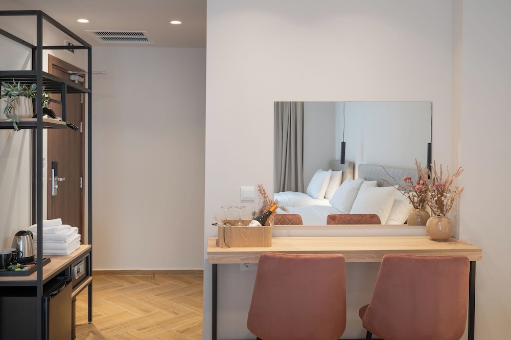 Superior Triple Room - Photo 6