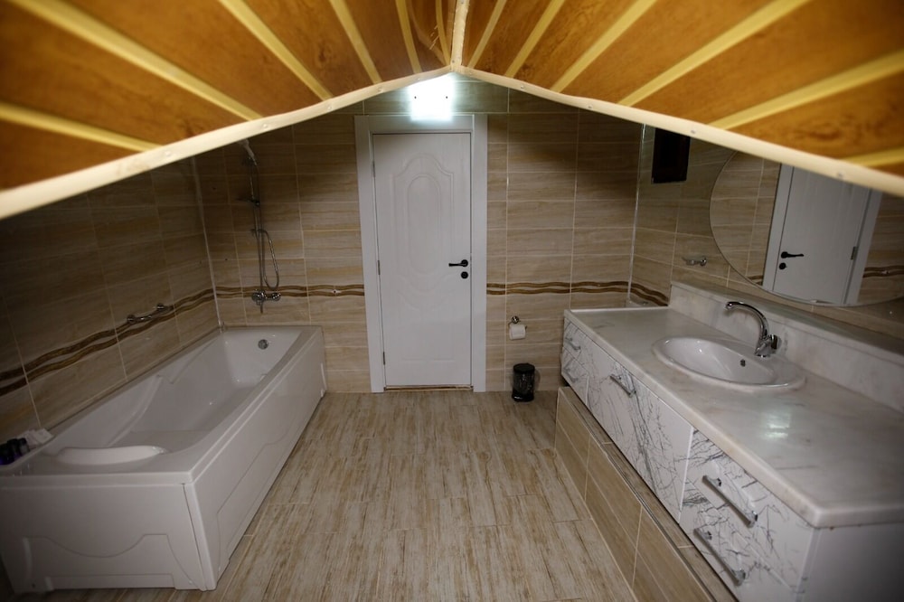 Deluxe Penthouse, Garden View photo 2