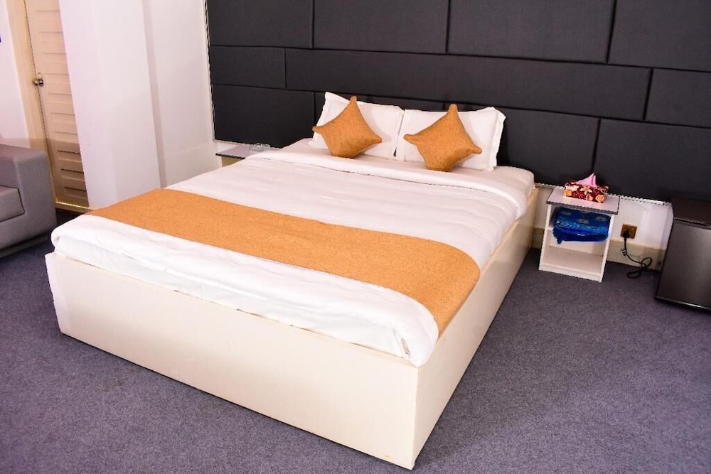 Deluxe Double Room, City View photo 2